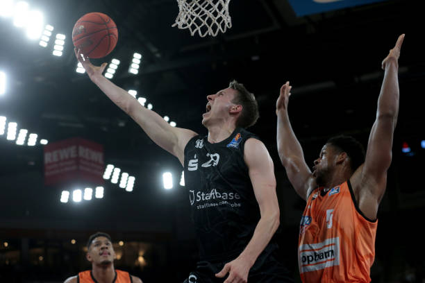 力与人情味 力与人情味