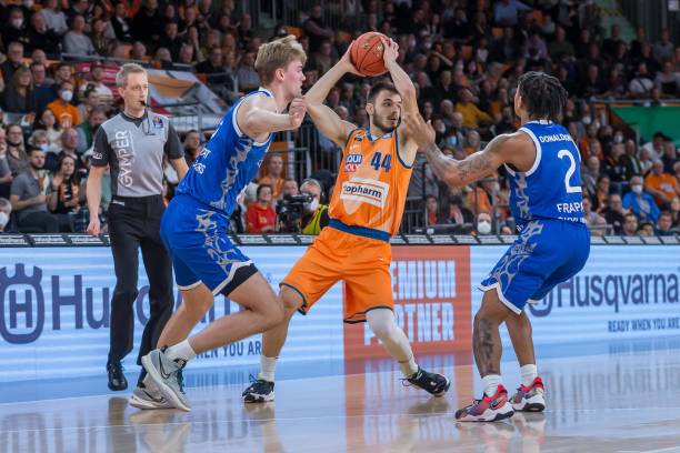 两年冲超 两年冲超